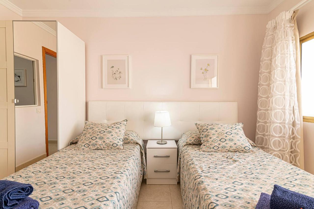Apartamentos En El Centro De Los Cristianos Arona  Exterior foto